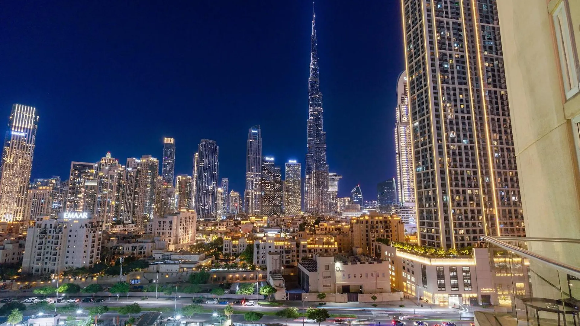 Prime 2Br With Balcony & Full Burj Khalifa Views Apartment Dubai
