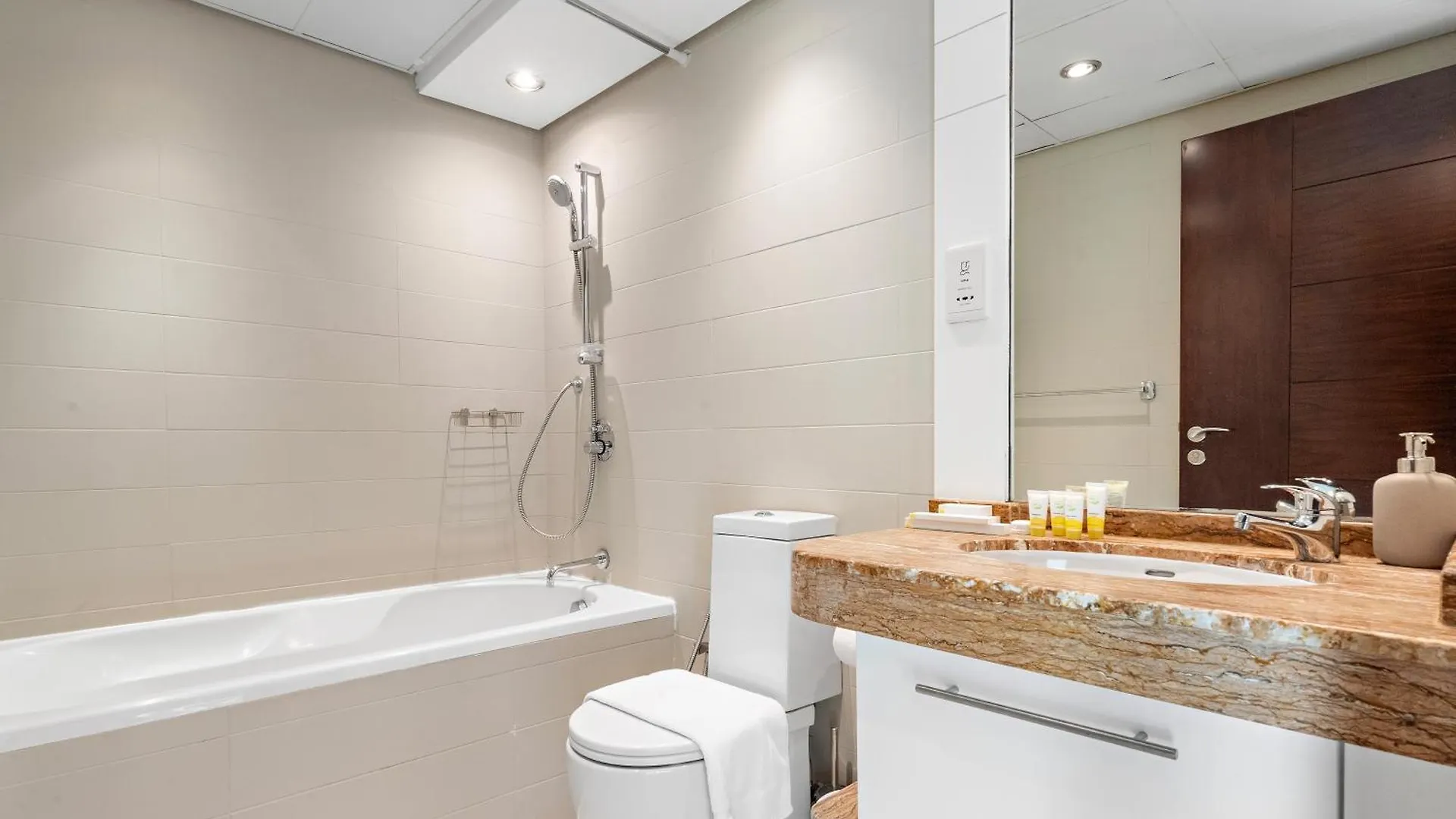 Prime 2Br With Balcony & Full Burj Khalifa Views Apartment Dubai United Arab Emirates